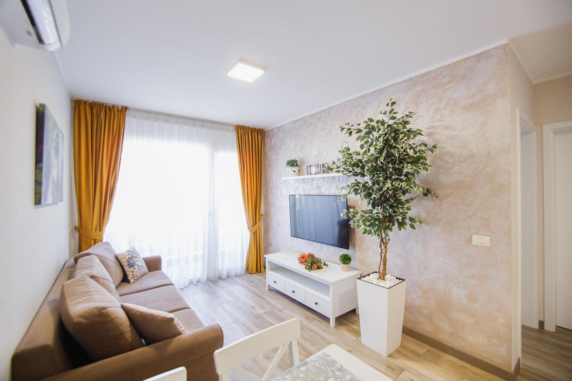 Cappuccino Colors At West Residence Oradea Exterior foto